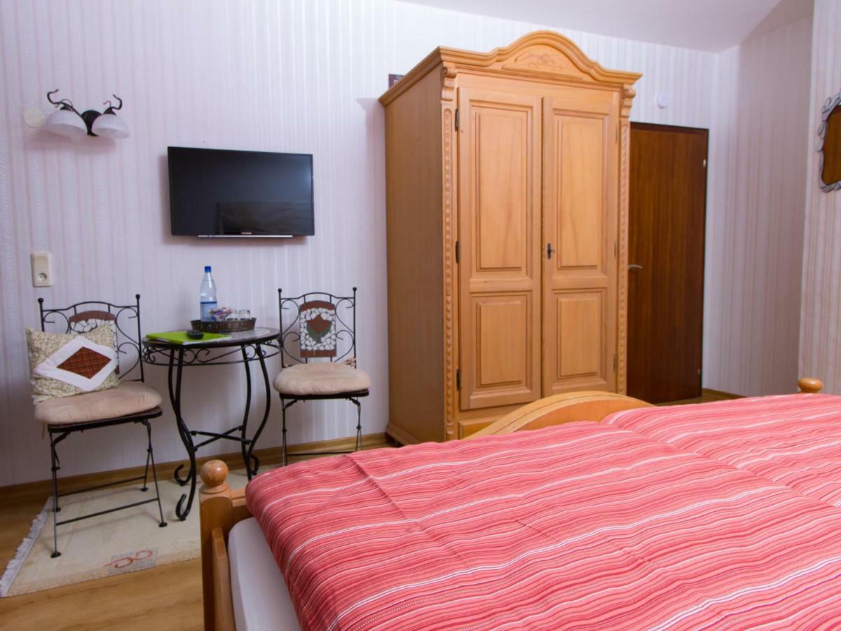 Bed & Breakfast Sandra Mueller Burg  ภายนอก รูปภาพ